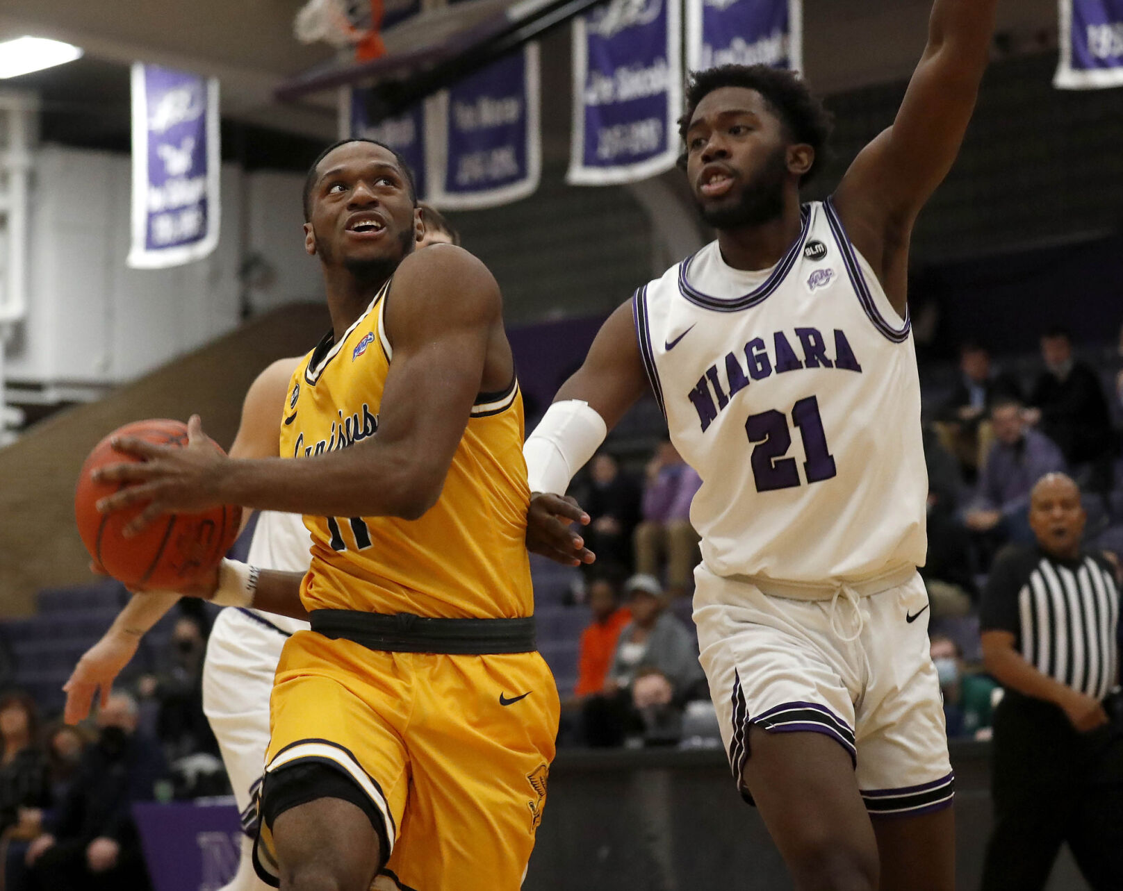 Battle of the Bridge, Canisius at Niagara men's hoops